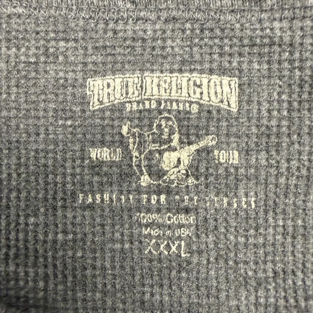 True Religion Mens Gray Waffle Knit Thermal Long Sleeve Graphic Shirt XXXL USA